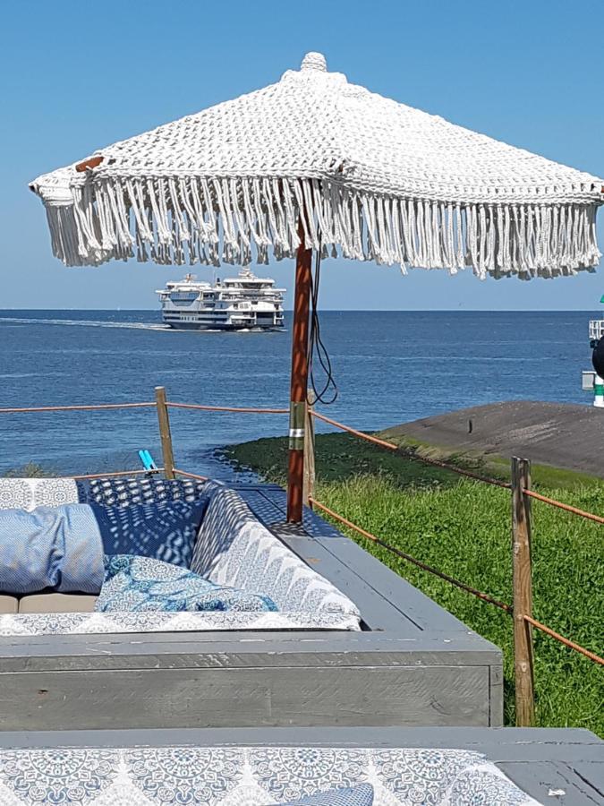 Romantisch Huisje Nabij Het Strand Met Uitzicht Op De Tulpenvelden Julianadorp Bagian luar foto