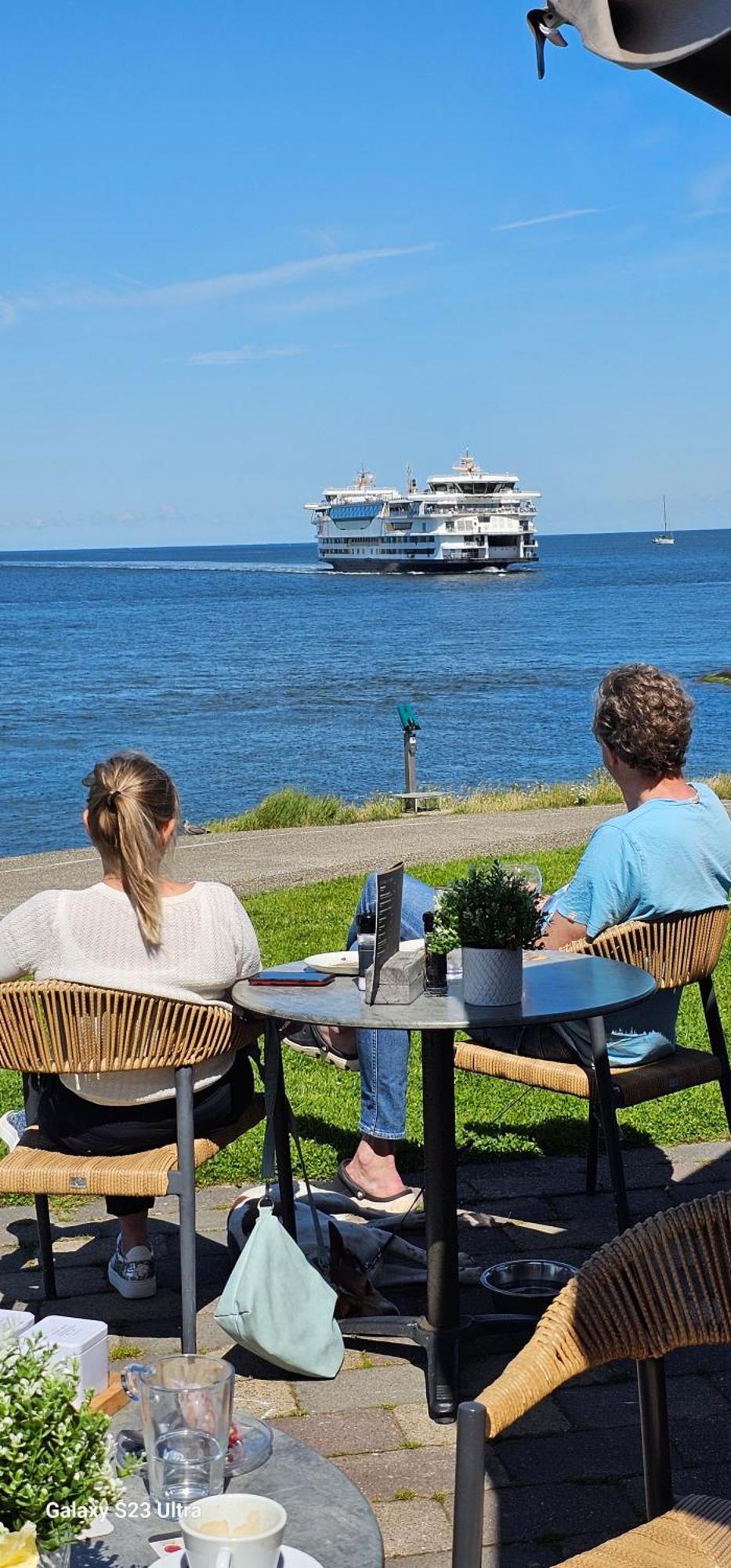 Romantisch Huisje Nabij Het Strand Met Uitzicht Op De Tulpenvelden Julianadorp Bagian luar foto